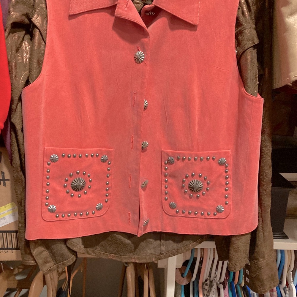 Double D coral stud vest XS